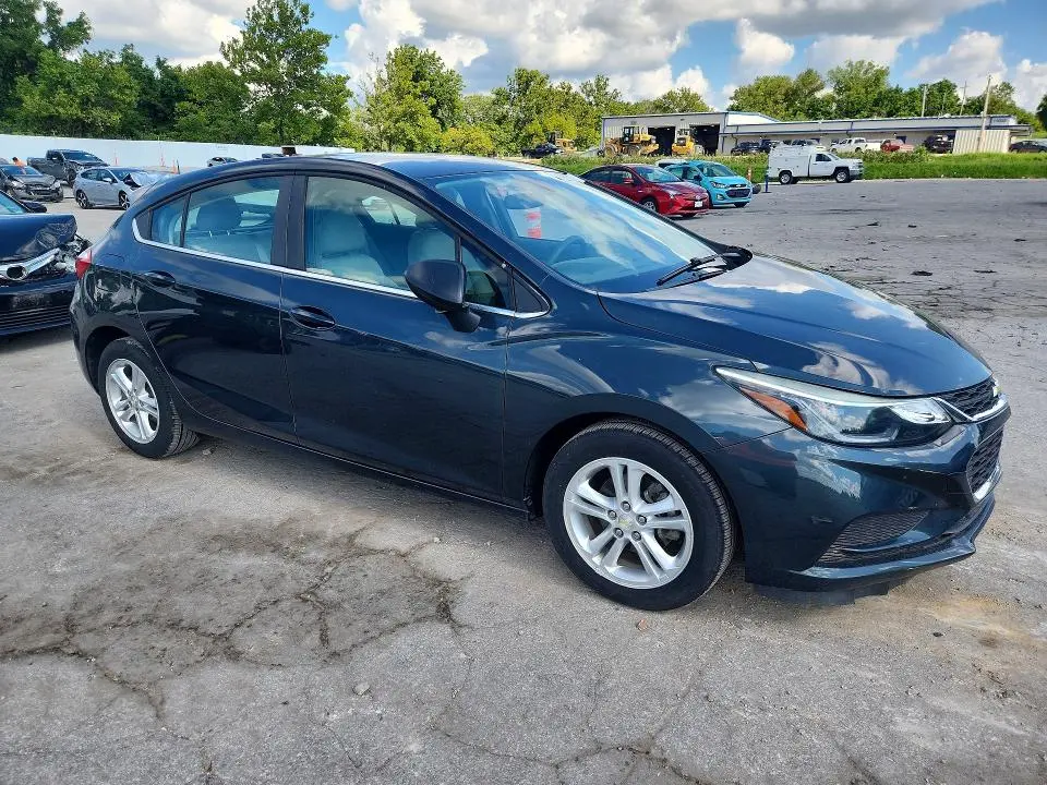 2018 CHEVROLET CRUZE LT  