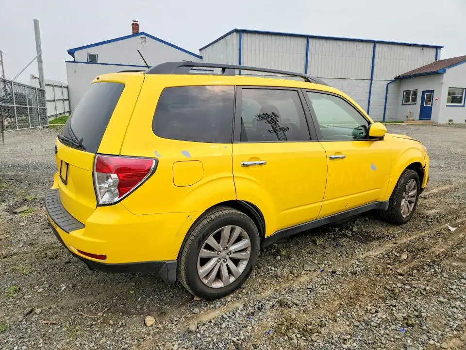 2013 SUBARU FORESTER 2.5X PREMIUM  