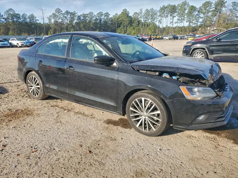 2016 VOLKSWAGEN JETTA SPORT  