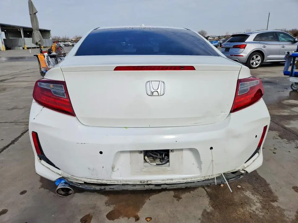 2017 HONDA ACCORD TOURING  