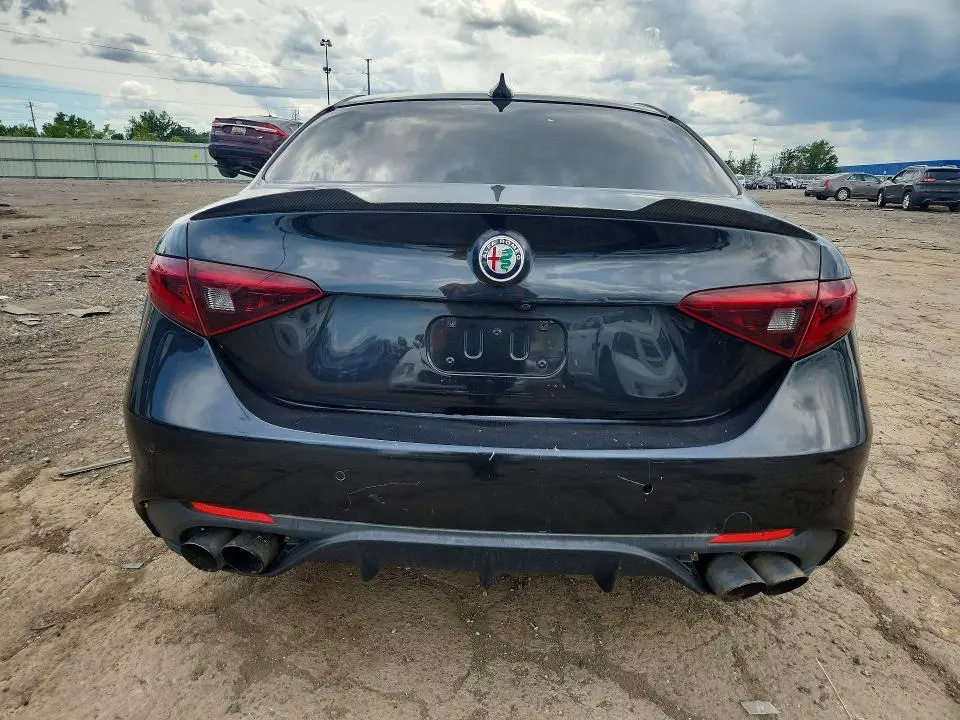 2017 ALFA ROMEO GIULIA TI Q4  