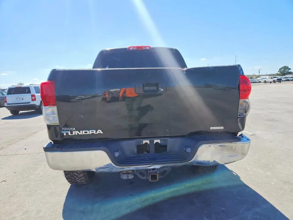 2010 TOYOTA TUNDRA GRADE  