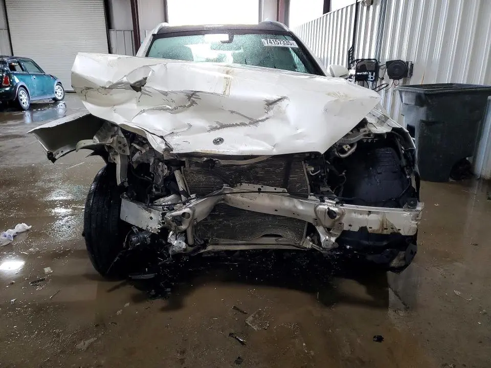 2019 MERCEDES-BENZ GLC 300 4MATIC  