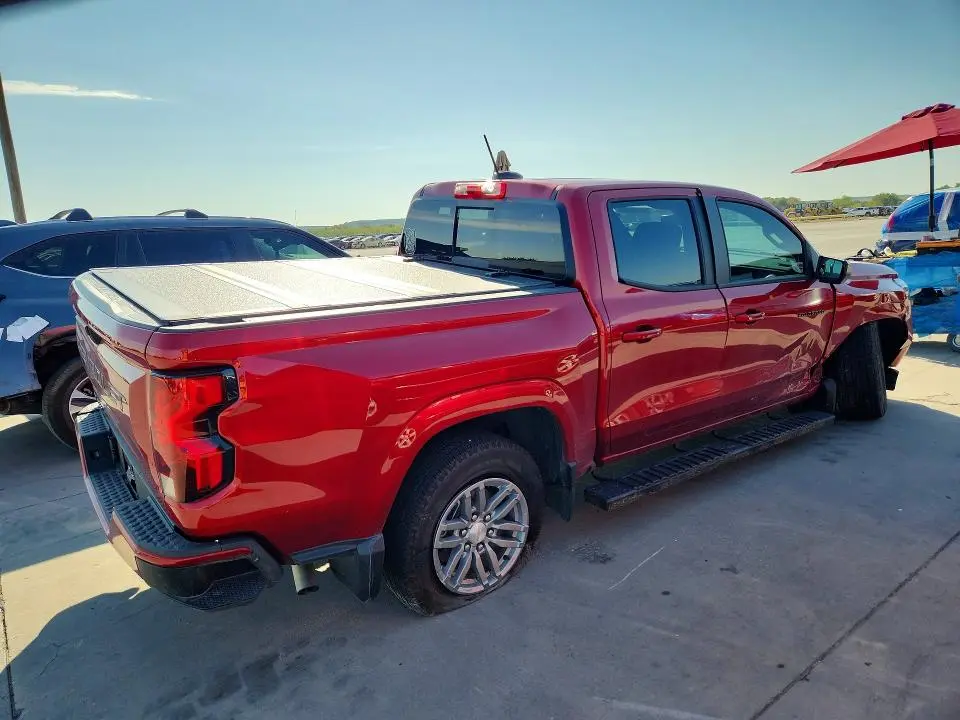 2024 CHEVROLET COLORADO LT  