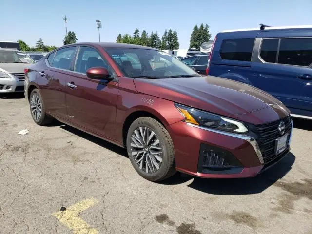 2024 NISSAN ALTIMA SV  