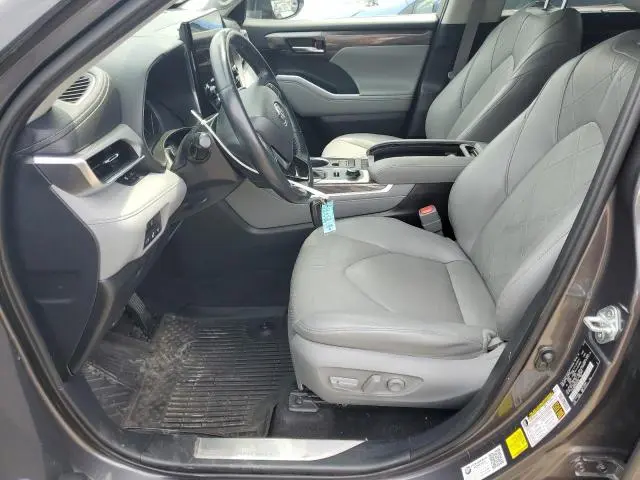 2021 TOYOTA HIGHLANDER PLATINUM  