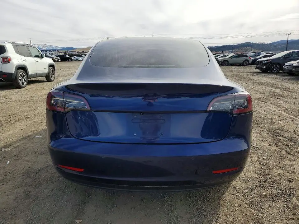 2018 TESLA MODEL 3   