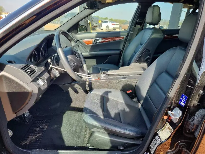 2011 MERCEDES-BENZ C 300  