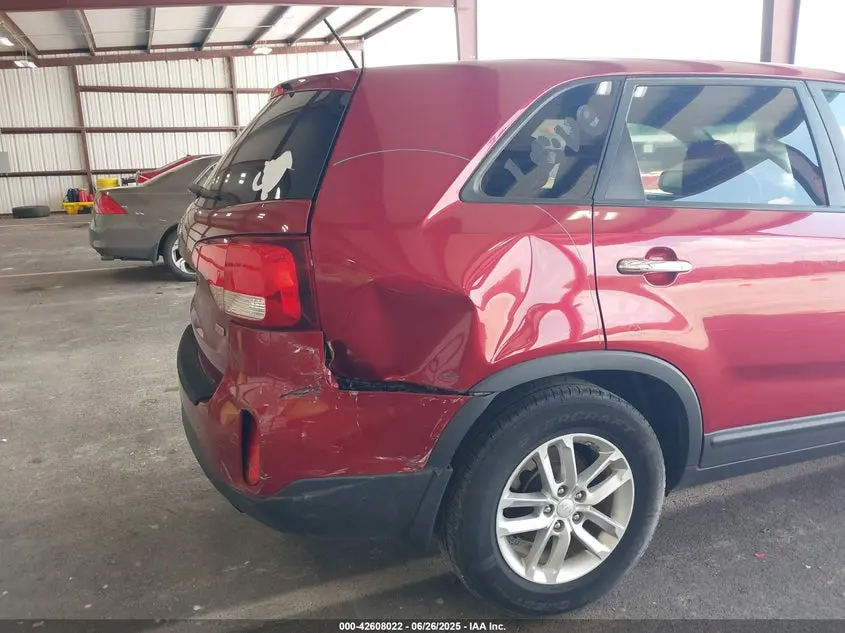 2014 KIA SORENTO LX