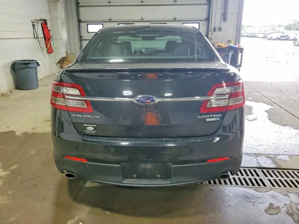 2015 FORD TAURUS LIMITED  