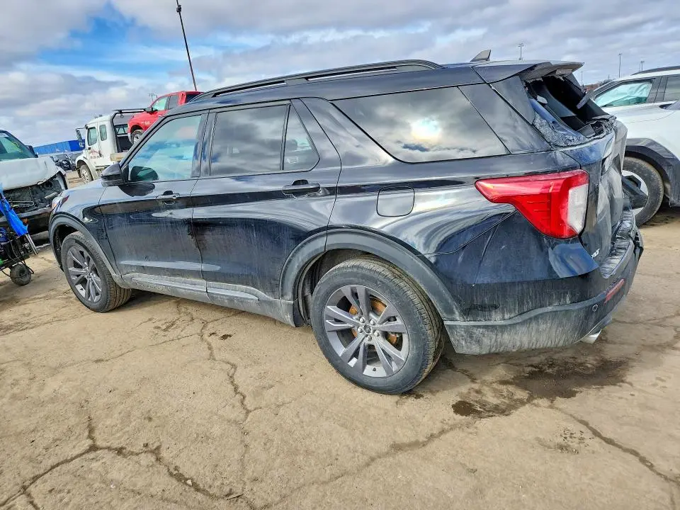 2023 FORD EXPLORER XLT  
