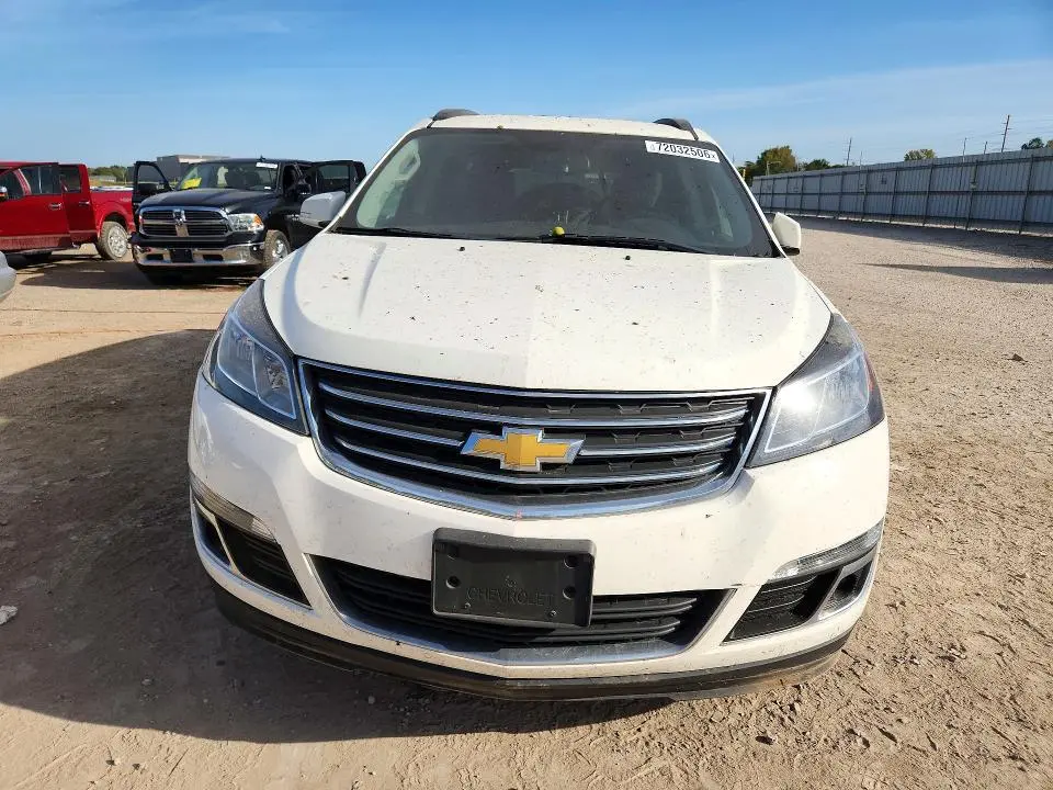 2015 CHEVROLET TRAVERSE LT  