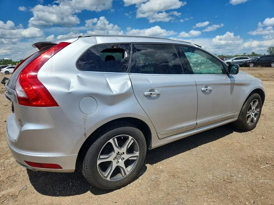 2014 VOLVO XC60 T6  