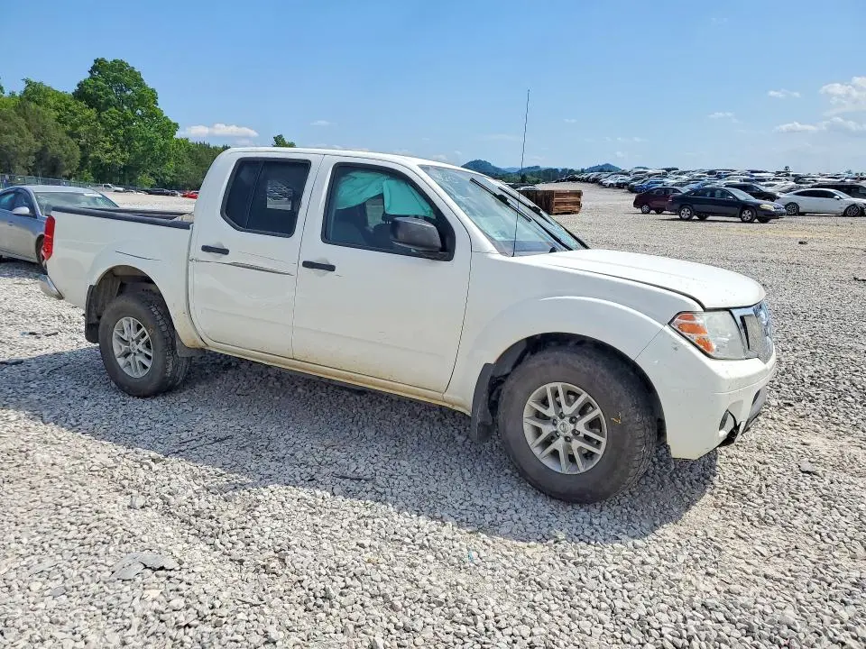 2020 NISSAN FRONTIER SV  
