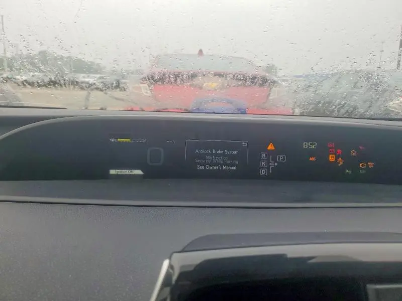 2017 TOYOTA PRIUS THREE  
