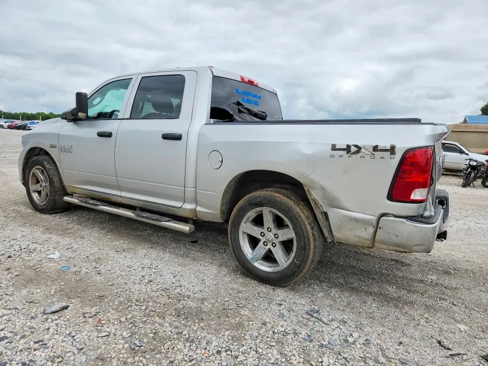 2015 RAM 1500 ST  
