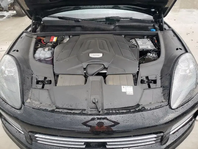 2022 PORSCHE CAYENNE   