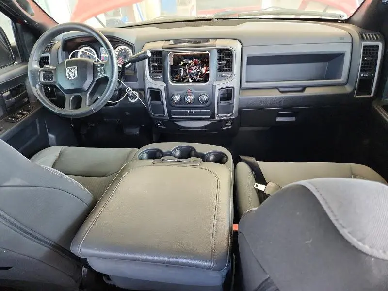 2014 RAM 1500 ST  