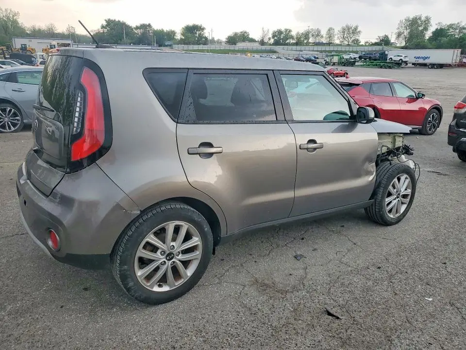 2018 KIA SOUL +  