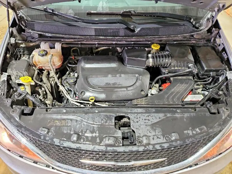 2021 CHRYSLER VOYAGER LX  