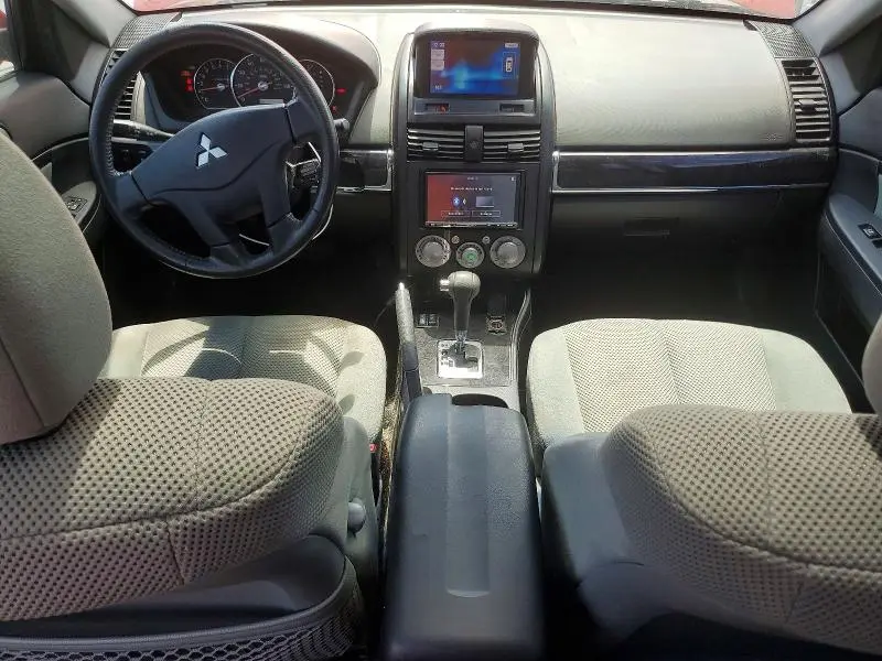 2011 MITSUBISHI GALANT ES/SE  