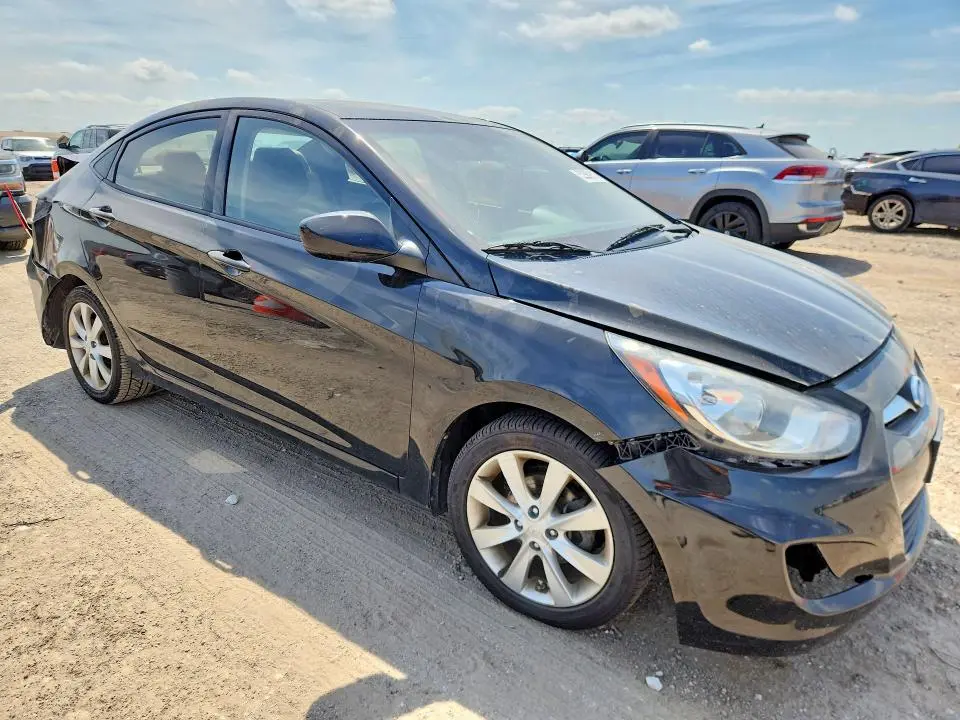 2013 HYUNDAI ACCENT GLS  