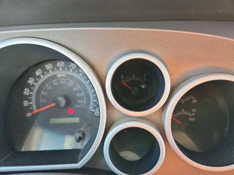 2011 TOYOTA TUNDRA GRADE  