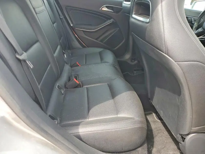 2019 MERCEDES-BENZ CLA 250 4MATIC  