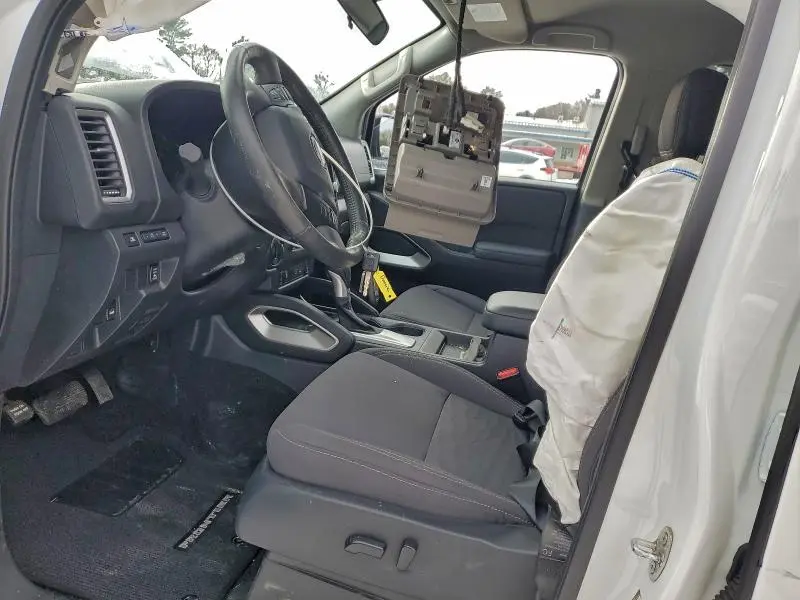 2024 NISSAN FRONTIER SV  