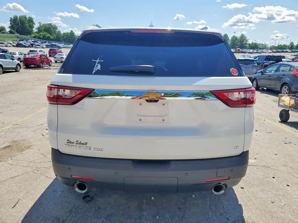 2020 CHEVROLET TRAVERSE LT  