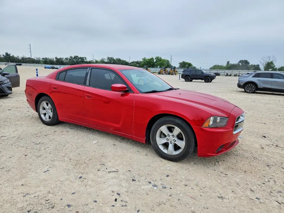 2013 DODGE CHARGER SE  