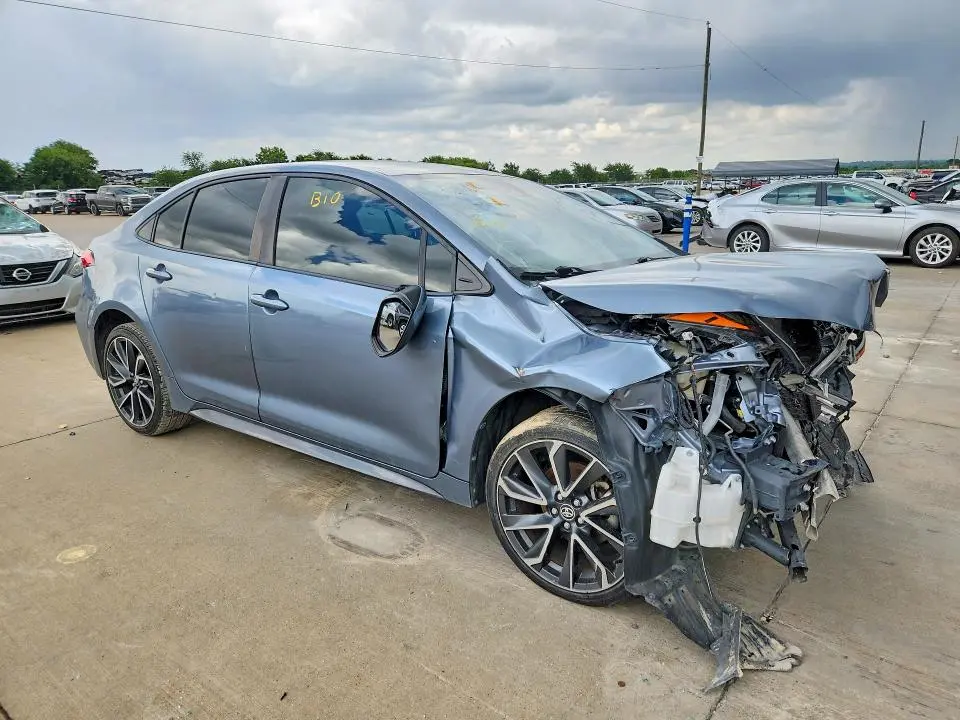 2020 TOYOTA COROLLA SE  