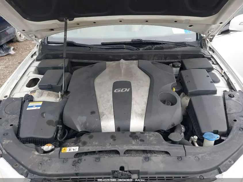 2012 HYUNDAI GENESIS 3.8
