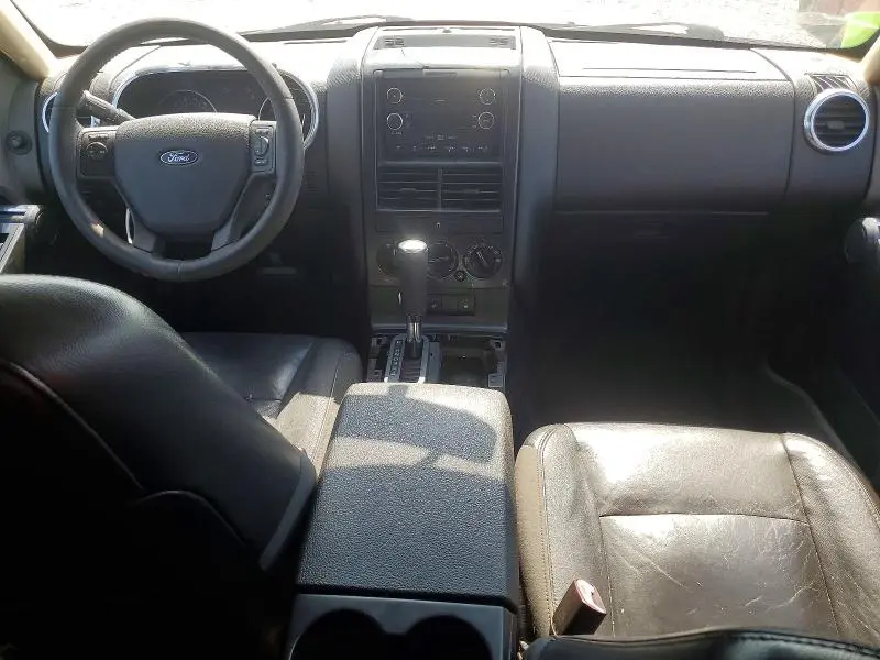 2010 FORD EXPLORER XLT  