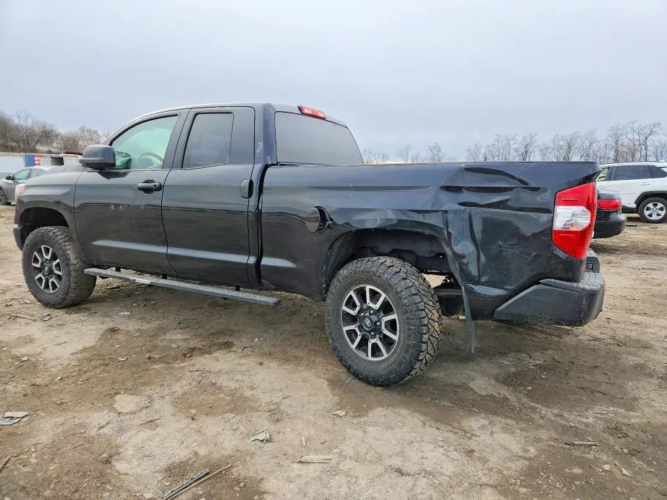 2018 TOYOTA TUNDRA SR  