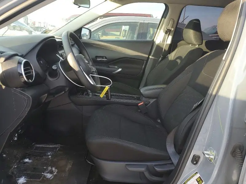 2023 NISSAN KICKS SV  