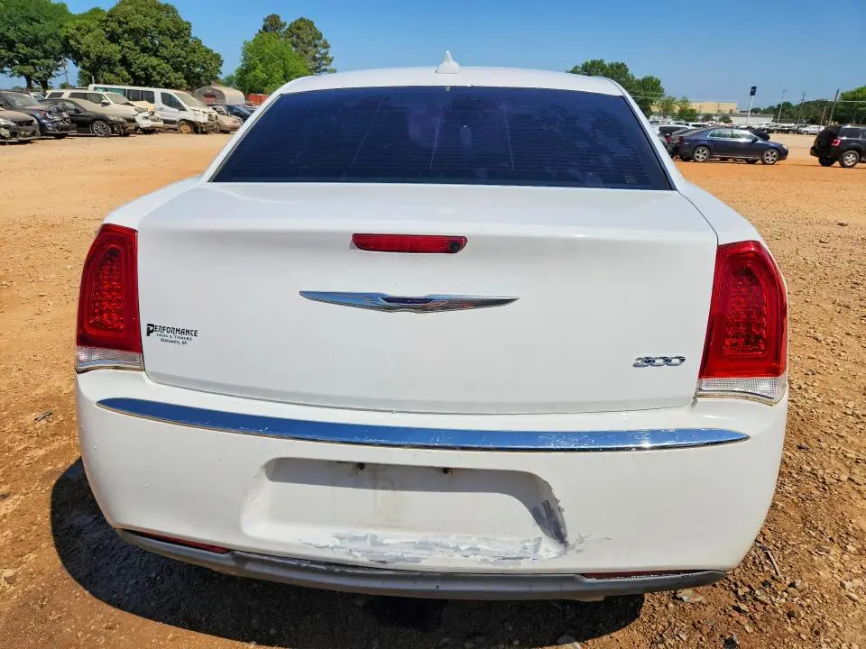 2015 CHRYSLER 300 LIMITED  