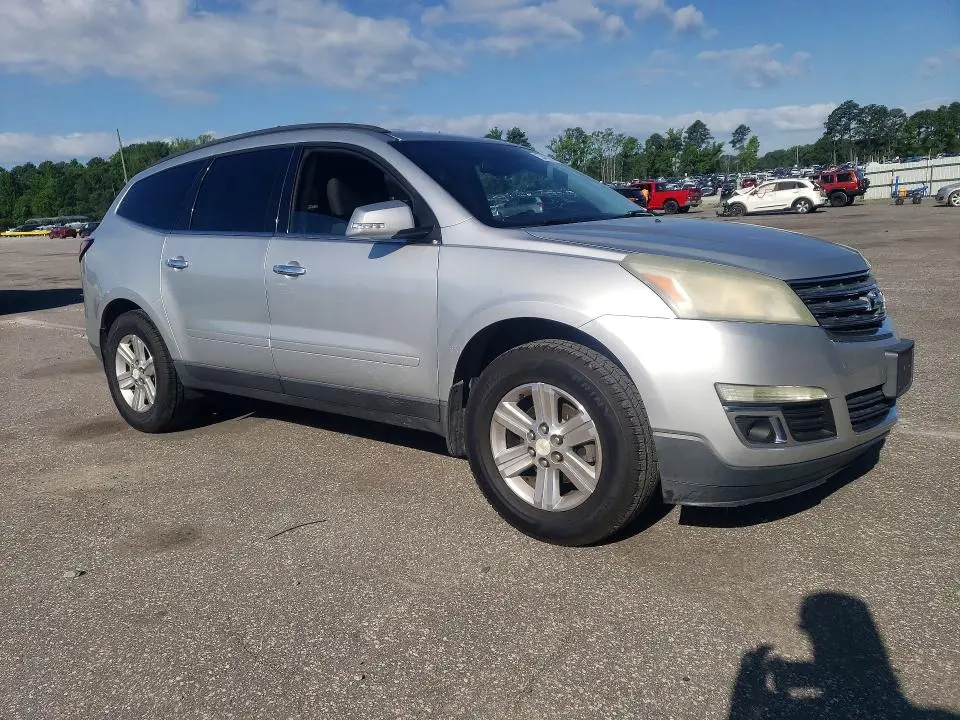 2014 CHEVROLET TRAVERSE LT  