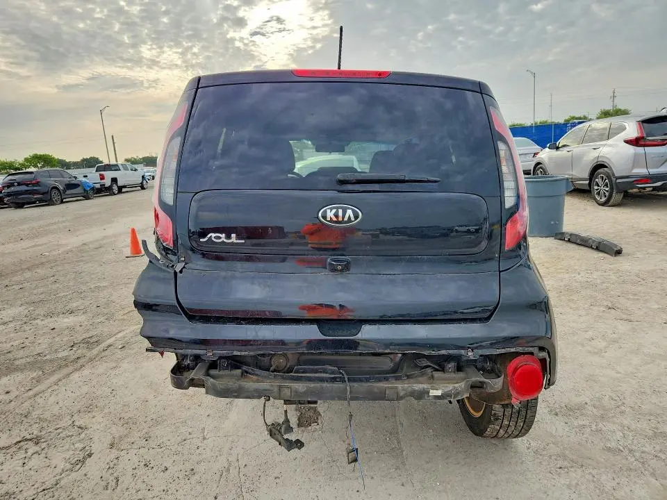 2019 KIA SOUL +  