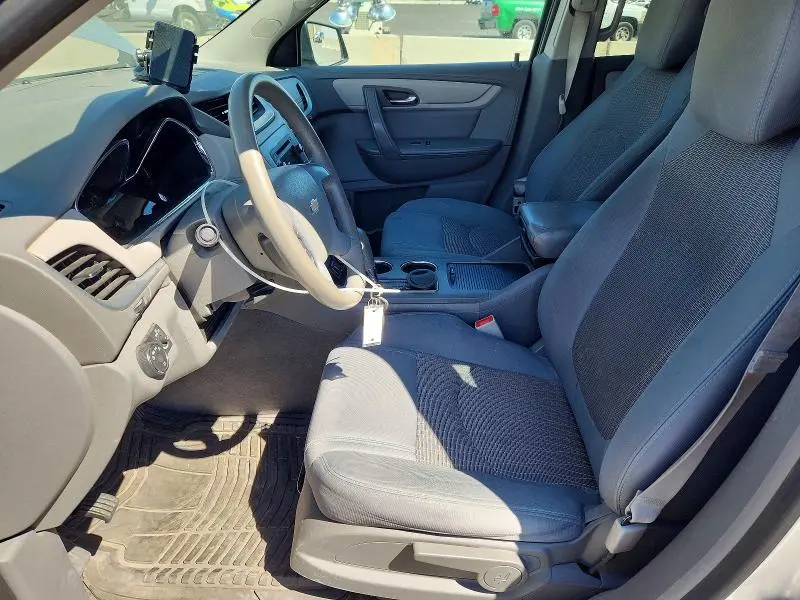 2017 CHEVROLET TRAVERSE LS  