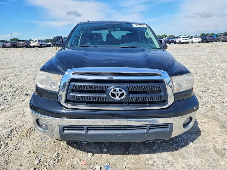 2010 TOYOTA TUNDRA CREWMAX SR5  