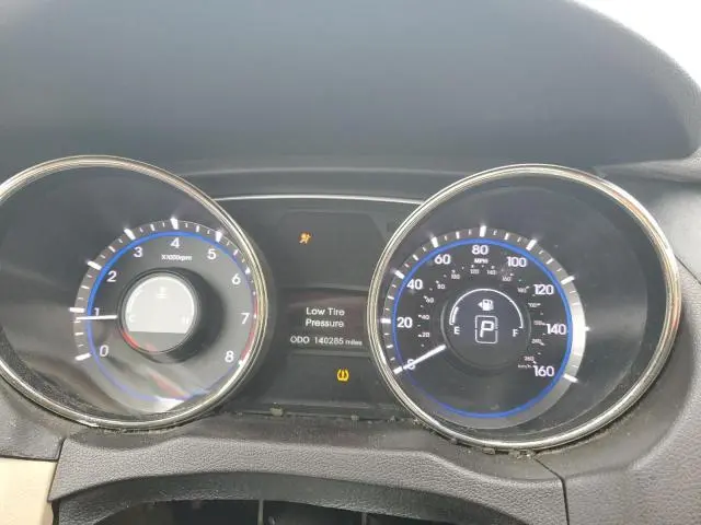 2011 HYUNDAI SONATA GLS  