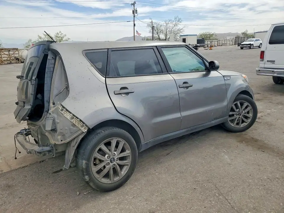 2017 KIA SOUL +  