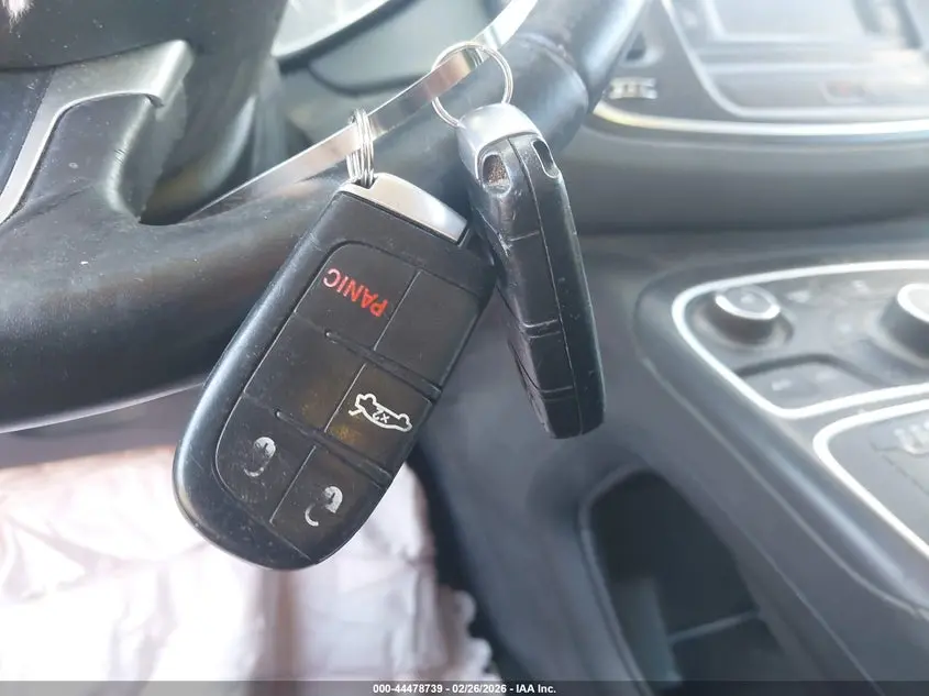 2016 CHRYSLER 200 LIMITED