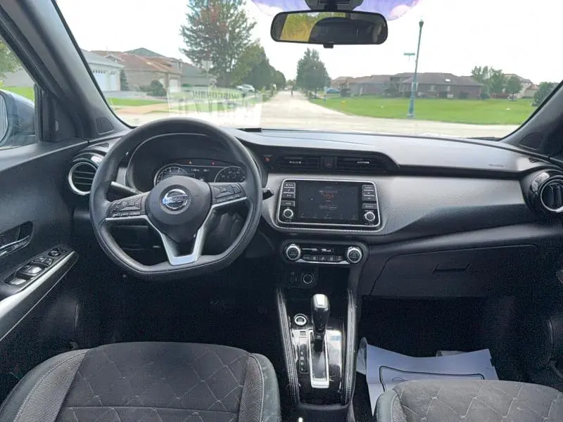 2020 NISSAN KICKS SV  