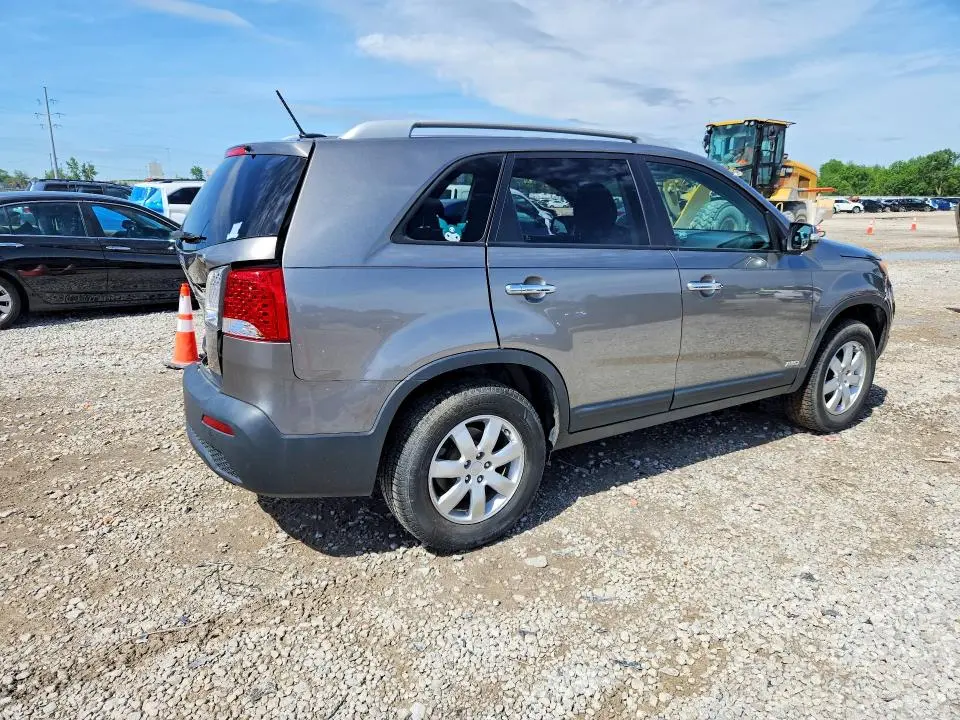 2011 KIA SORENTO LX  