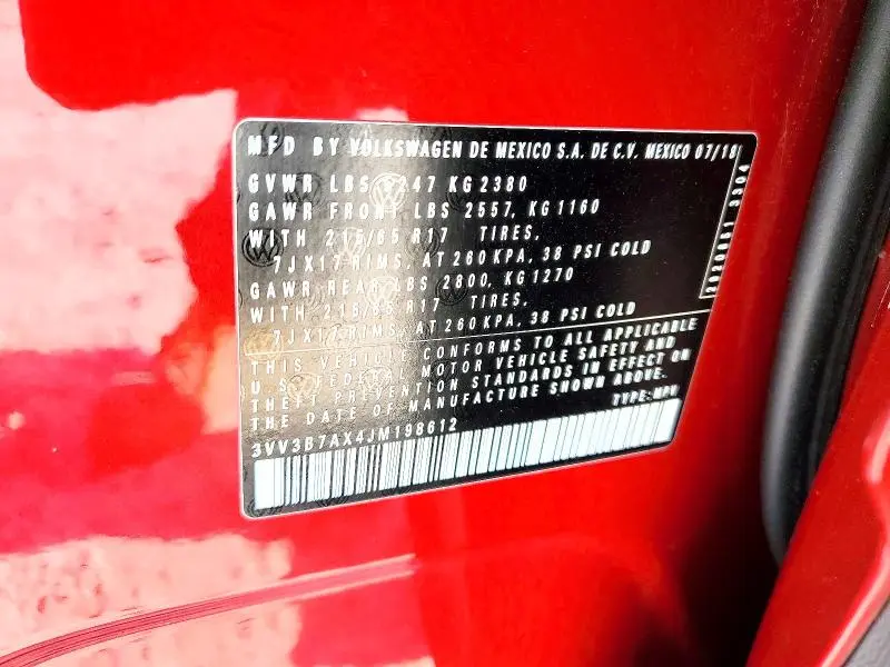 2018 VOLKSWAGEN TIGUAN SE  