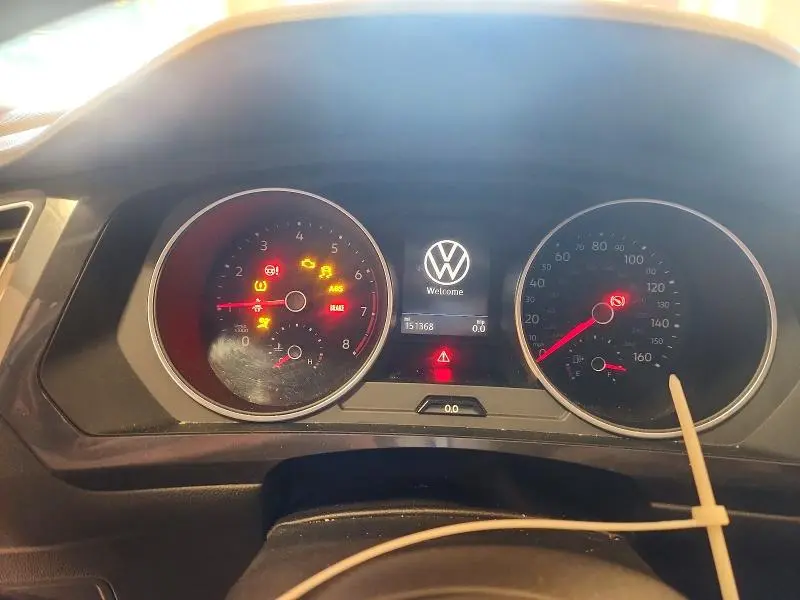 2021 VOLKSWAGEN TIGUAN SE  