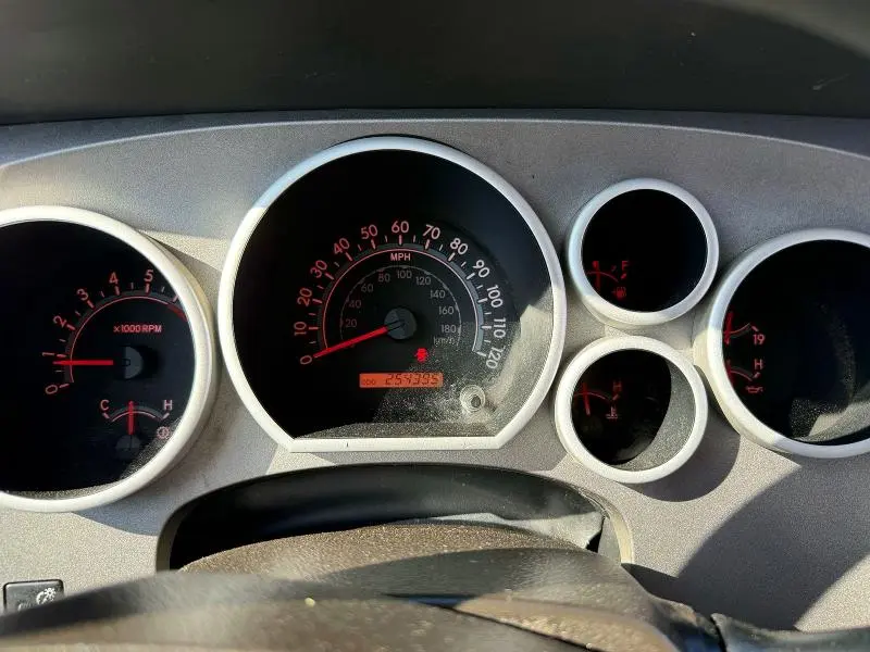 2010 TOYOTA TUNDRA GRADE  