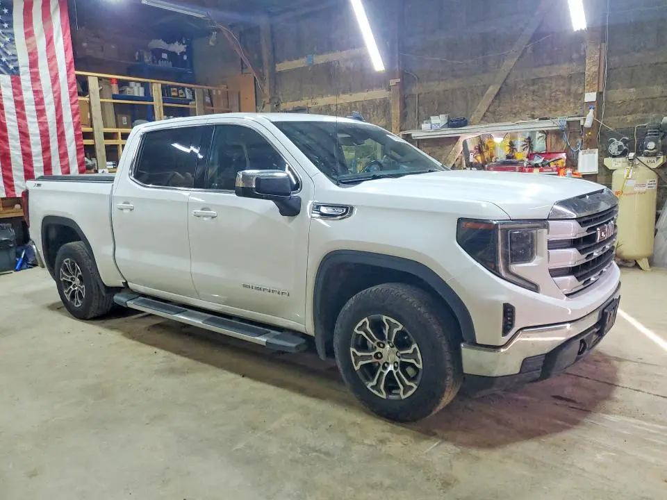 2023 GMC SIERRA K1500 SLE  